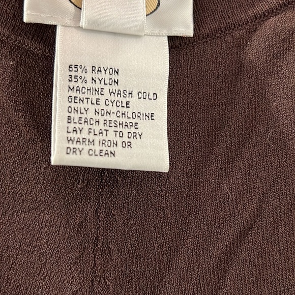 Talbots Lightly Knit Leisure Outfit - Picture 7 of 8